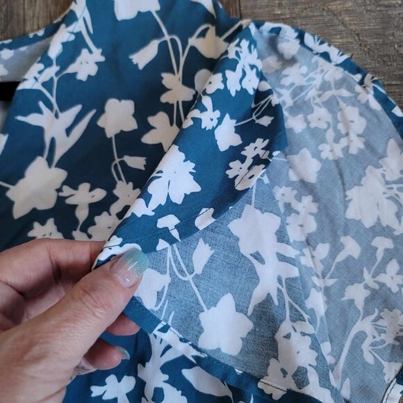 George Greenish-blue and white floral design top with tie at hem GUC - Picture 3 of 7